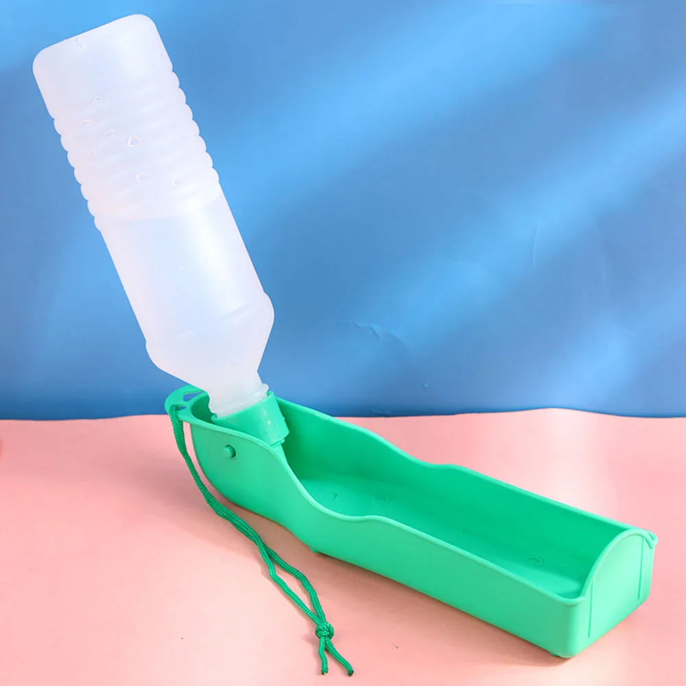 Outdoor Travel Dog Water Bottle for Walking Portable Dog Water Dispenser Pet Drink Cup with Rotatable Clamshell Sink 250ml 500ml